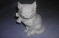 Weisse Katze mit Masche von Gerold Kueps